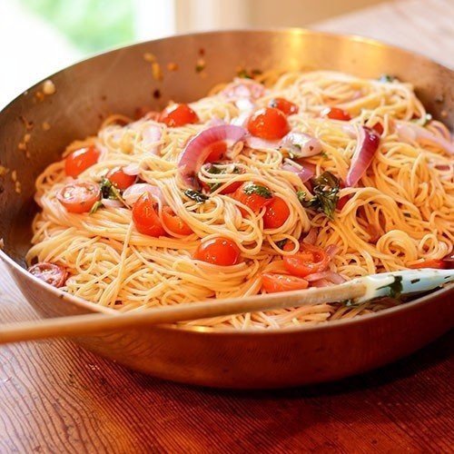 Паста с томатами, базиликом и чесноком, Основные блюда (рецепты)